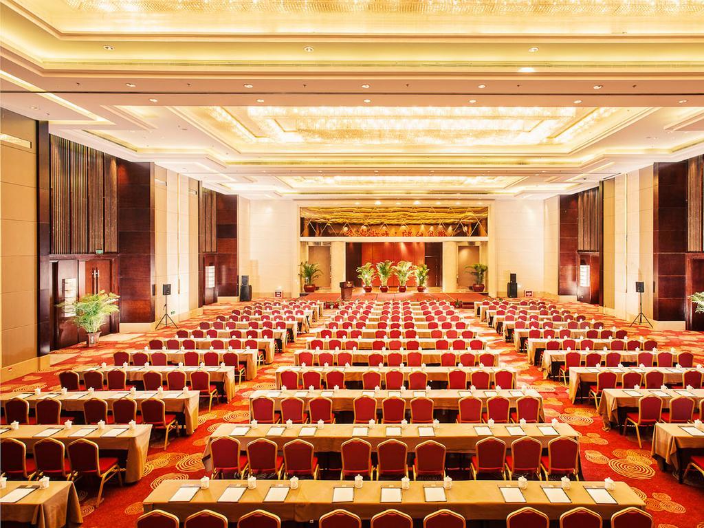 Hongrui Jinling Grand Hotel Hofej Kültér fotó